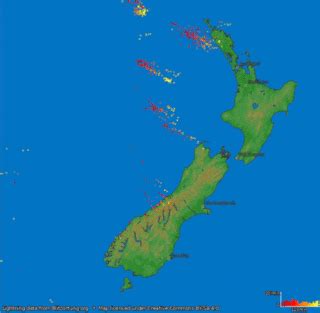 Weather: 33,000 lightning strikes in 24 hours, more .